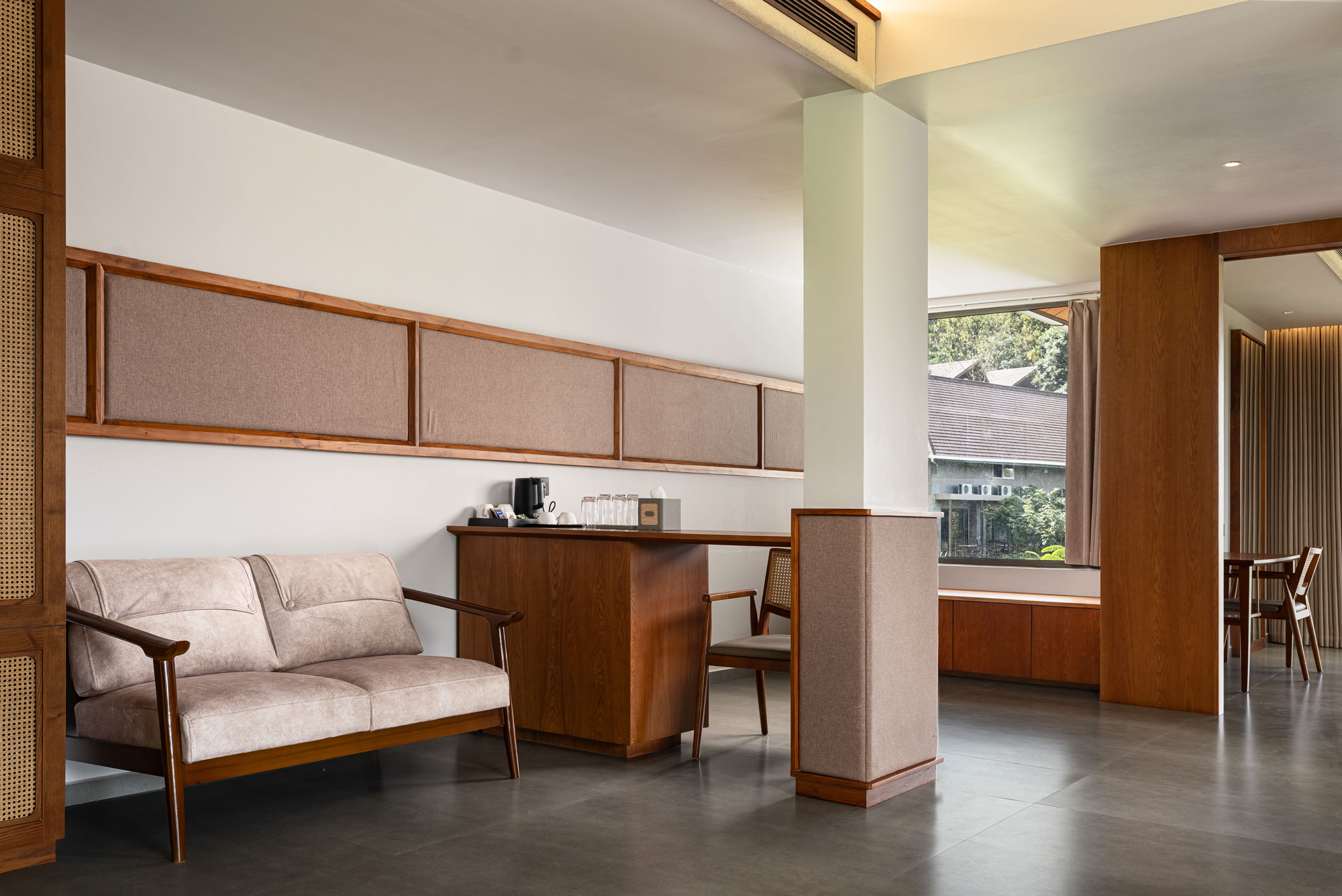 CINNAMON LUXURY ROOM - Image 2